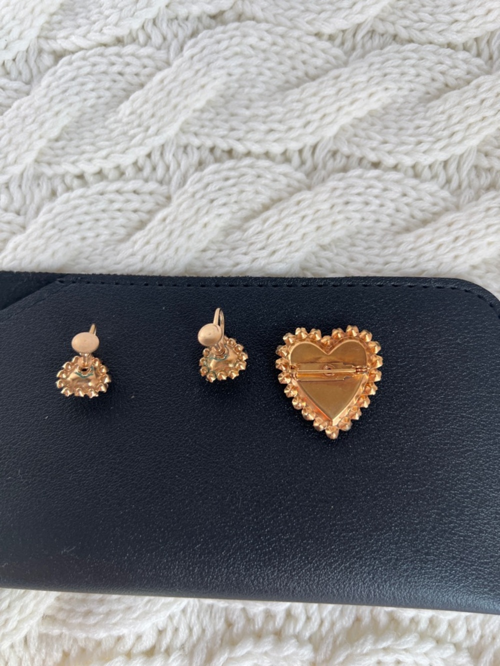 Vintage-Gold -Tone Pink Rose Enamel Clip-On Earrings and Brooch Set. - Picture 3 of 4